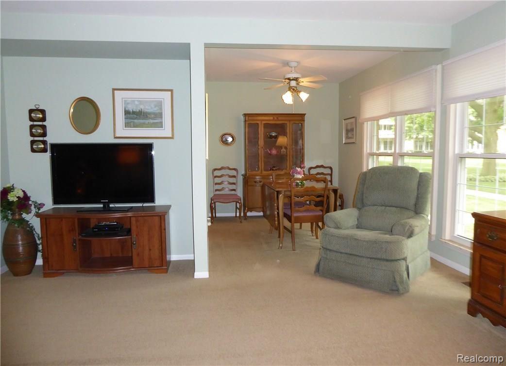 1199 South Sheldon Road, Unit L86 Plymouth, MI 48170 - Photo 9 of 38 Entertainment Niche'