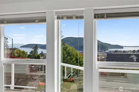 $850,000 | 5012 MacBeth Drive, Anacortes, WA 98221