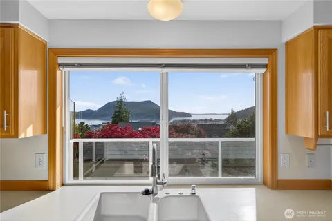 $850,000 | 5012 MacBeth Drive, Anacortes, WA 98221