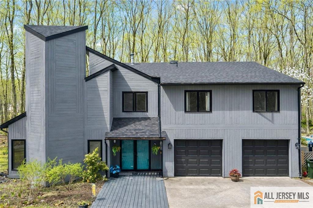 176 Stonehill Road Freehold, NJ 07728 - Photo 2 of 44