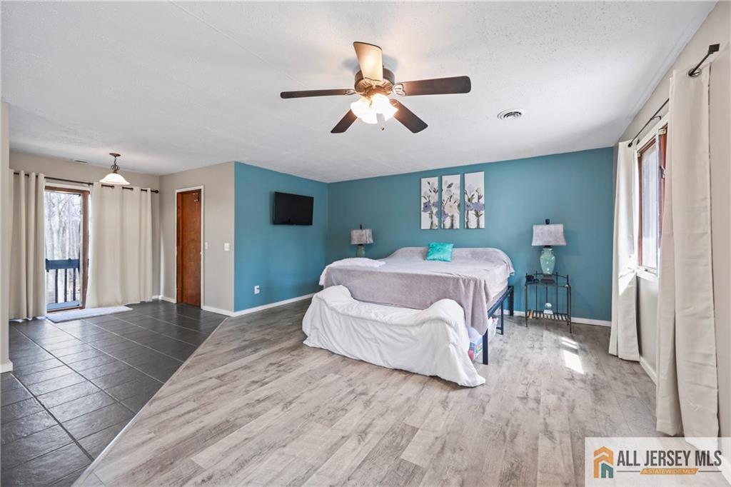 176 Stonehill Road Freehold, NJ 07728 - Photo 27 of 44