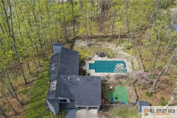 $964,900 | 176 Stonehill Road, Freehold, NJ 07728