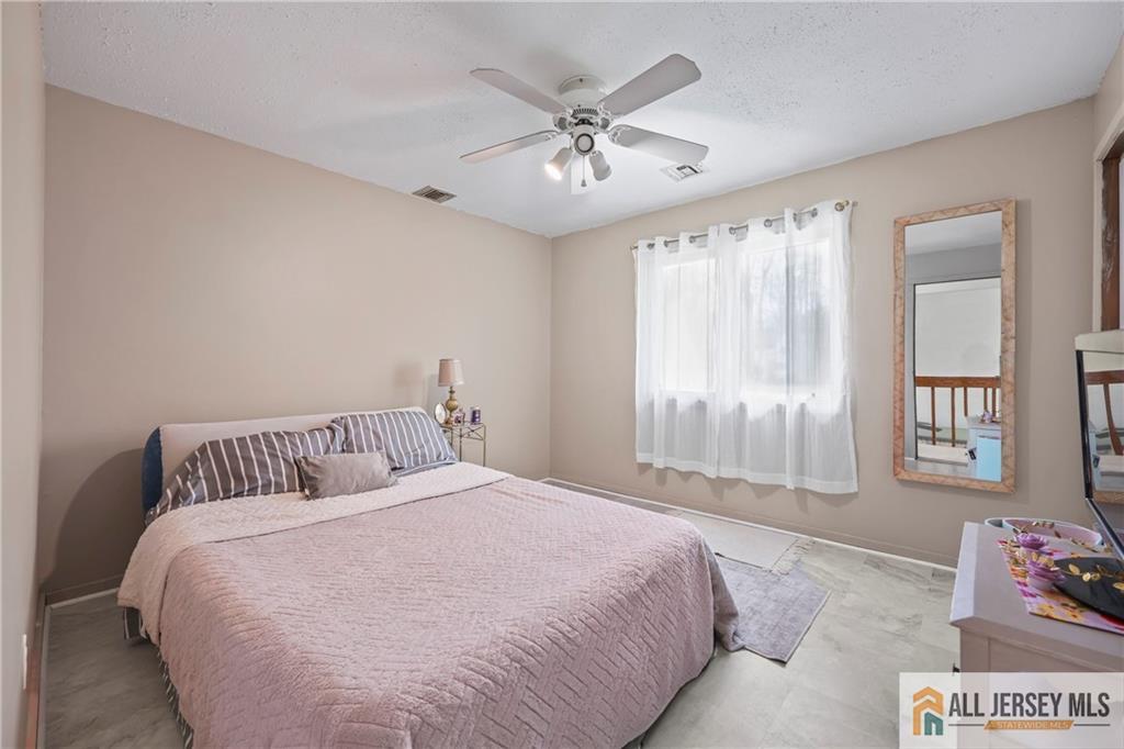 176 Stonehill Road Freehold, NJ 07728 - Photo 32 of 44