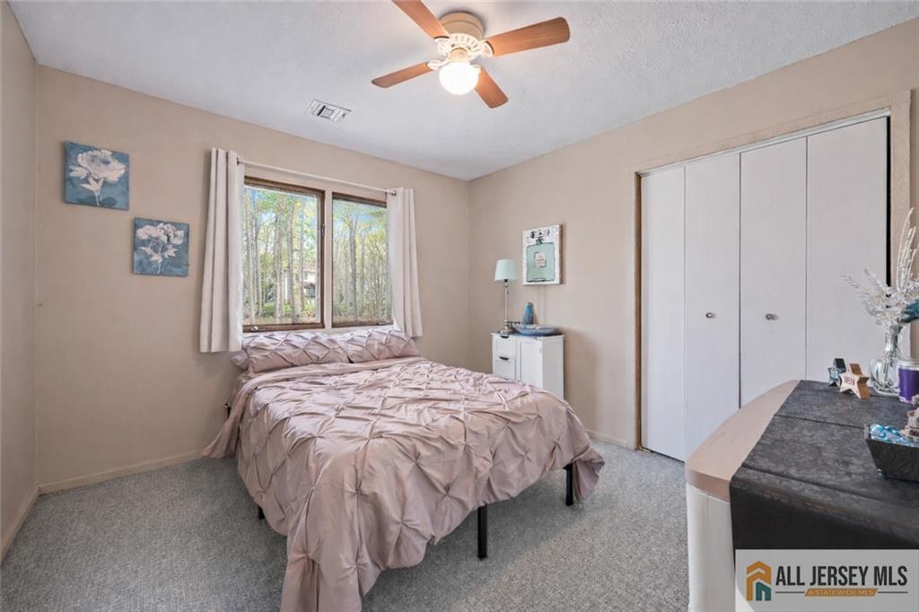 176 Stonehill Road Freehold, NJ 07728 - Photo 33 of 44