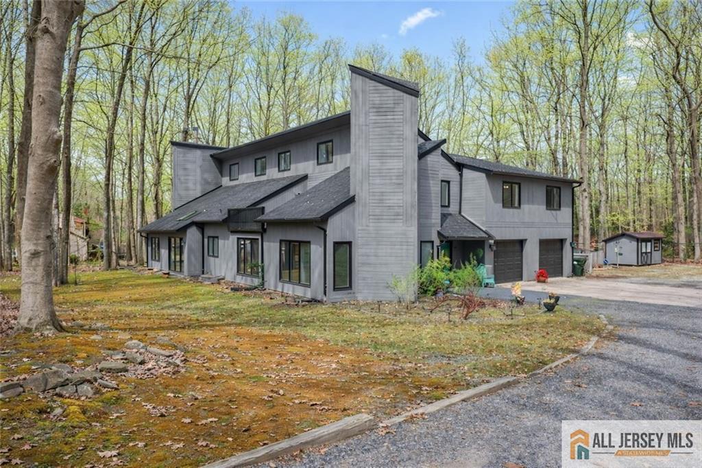 176 Stonehill Road Freehold, NJ 07728 - Photo 38 of 44