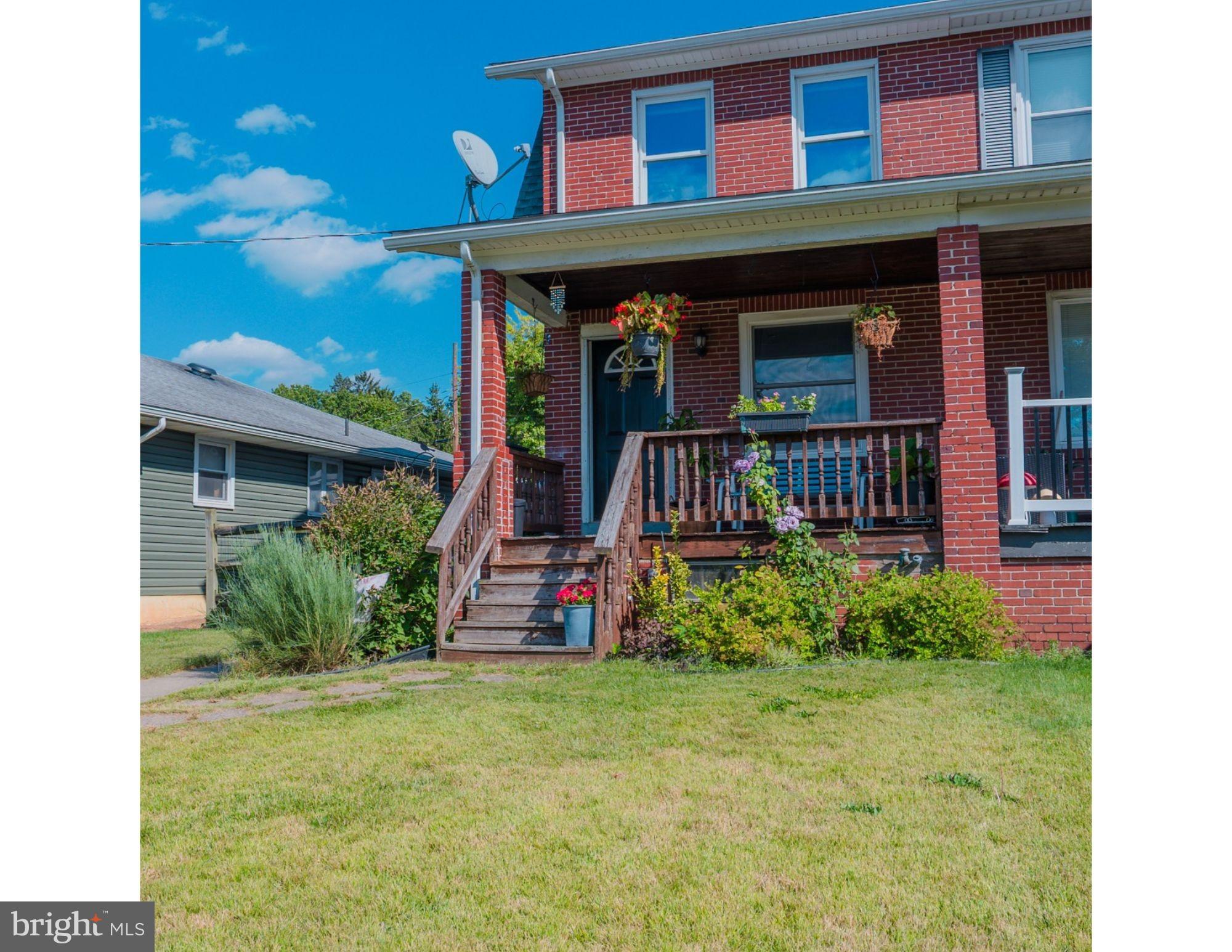 1028 Broadway Boulevard Reading, PA 19607 - Photo 2 of 27