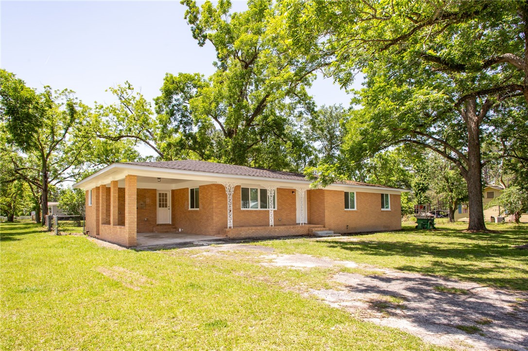 201 Washington Avenue Waycross, GA 31503 - Photo 2 of 30