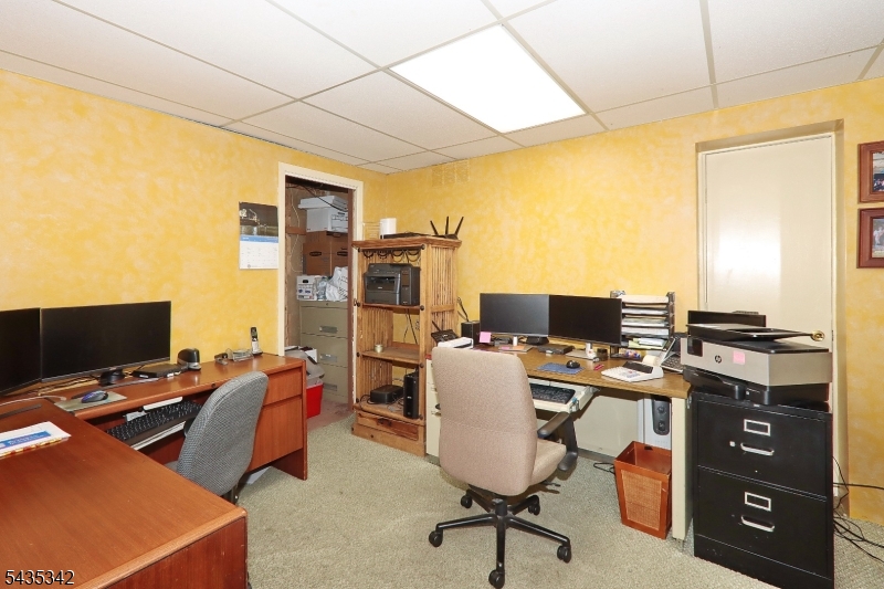 400 Madison Hill Road Clark, NJ 07066 - Photo 31 of 43