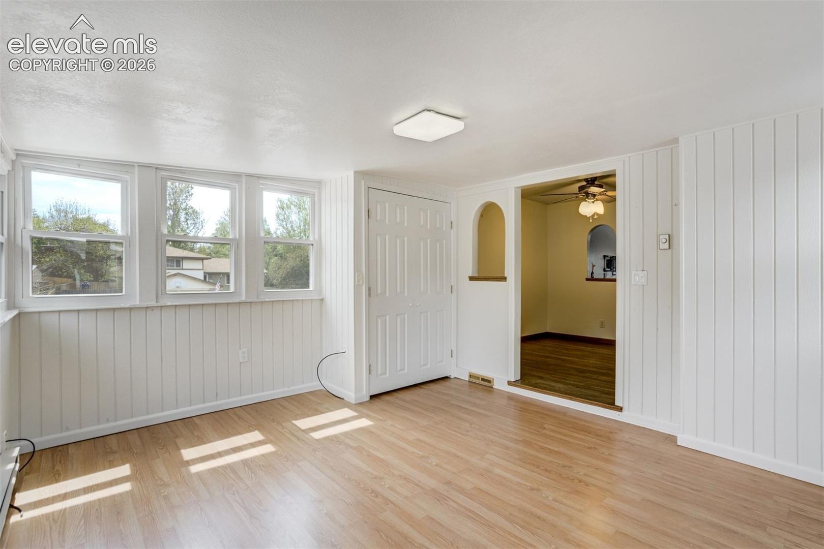 2814 Ridgeglen Place Colorado Springs, CO 80918 - Photo 19 of 50 Sun Room with lots of windows for sunlight and warmth!