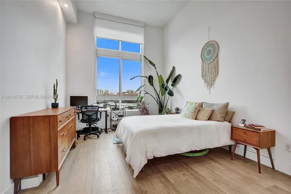 $4,400 | 1900 North Bayshore Drive, Unit 816, Miami, FL 33132
