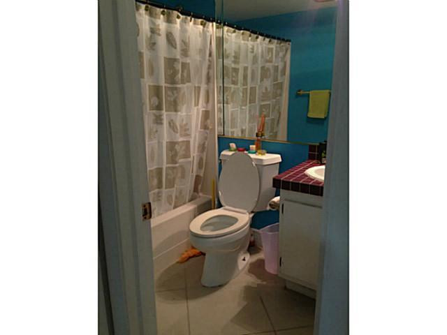 21911 Lake Forest Circle, Unit 201 Boca Raton, FL 33433 - Photo 4 of 6 Bathroom