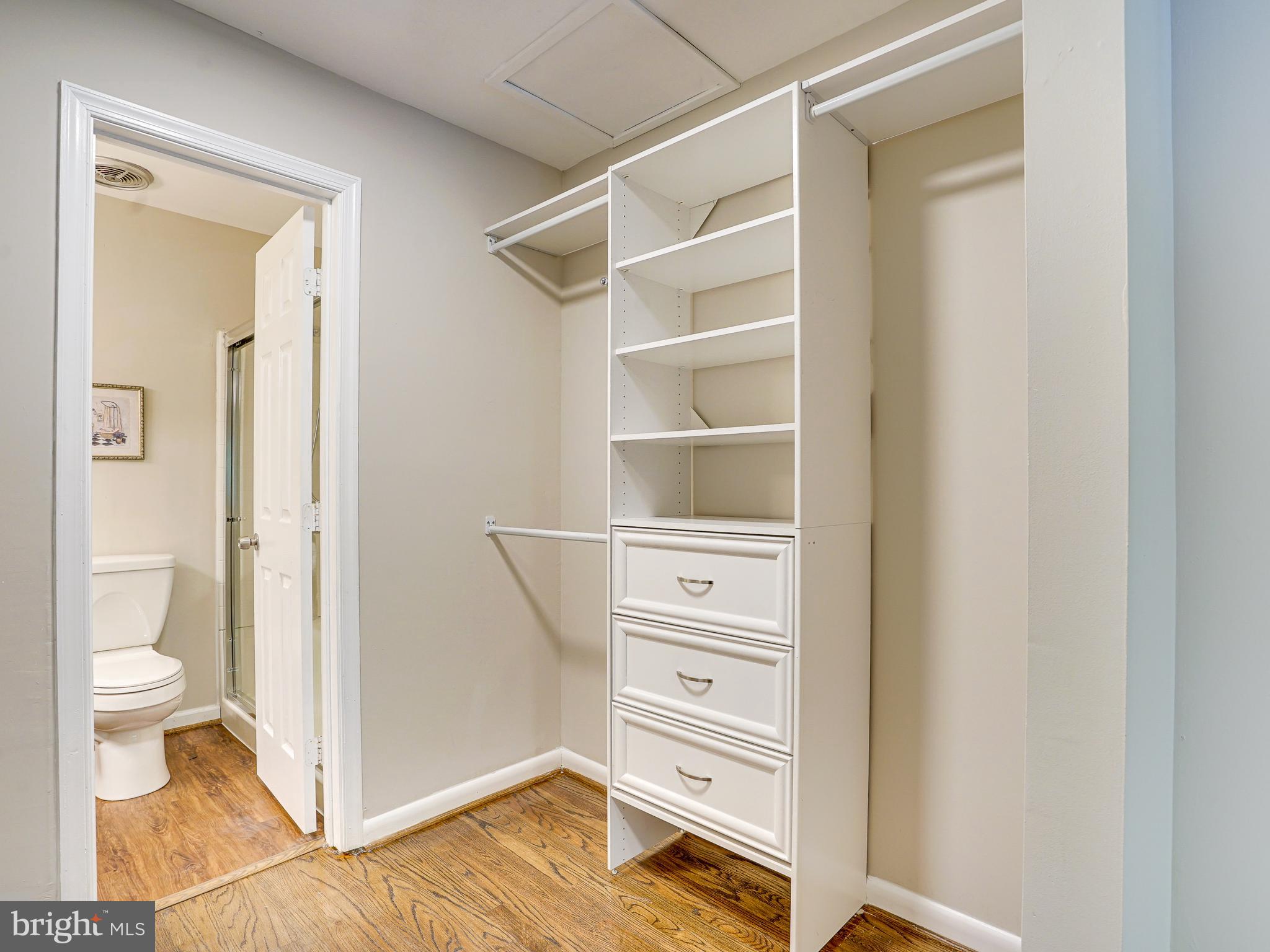 1595 Inlet Court Reston, VA 20190 - Photo 18 of 64 Primary Bedroom Closet