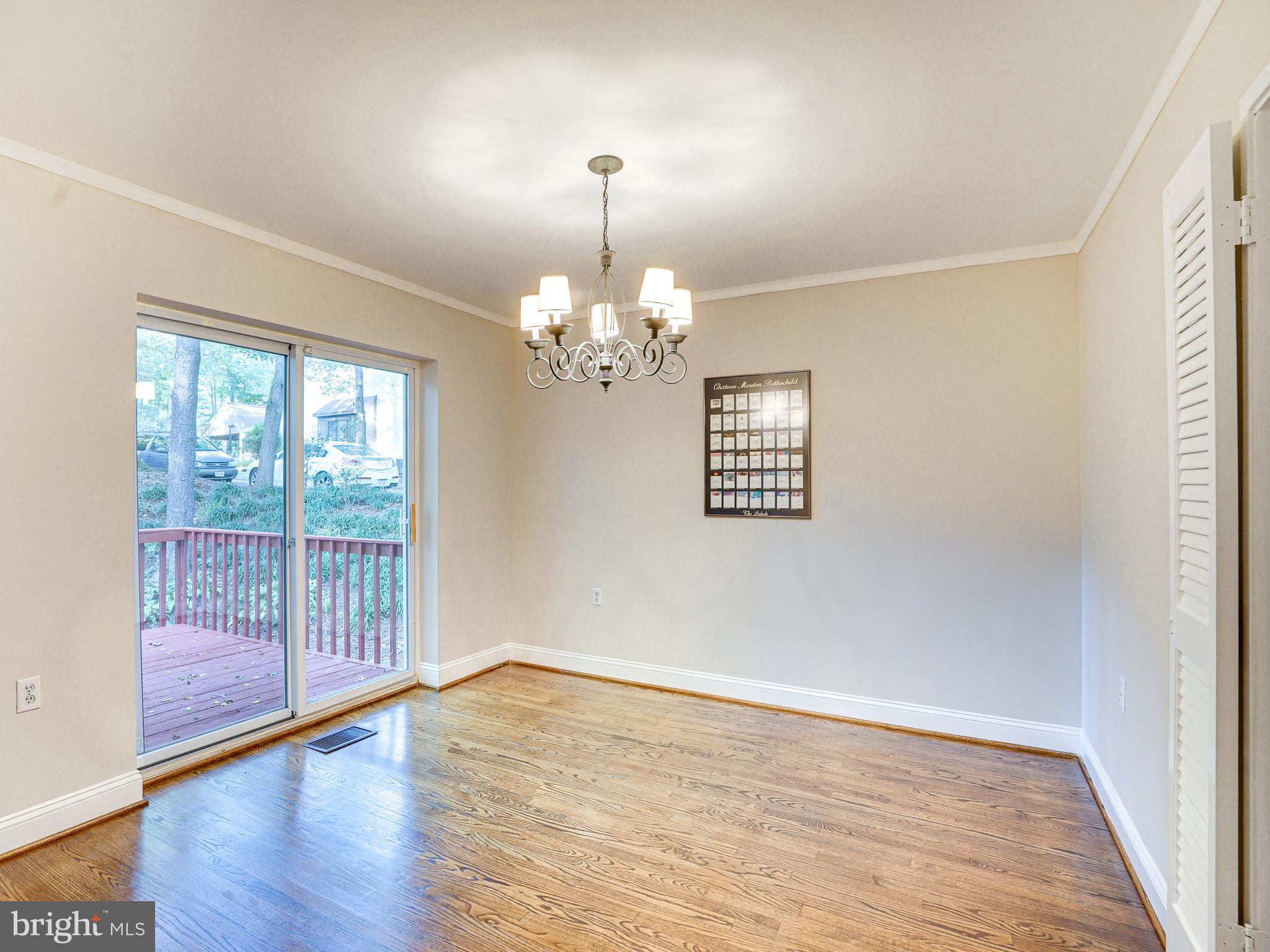1595 Inlet Court Reston, VA 20190 - Photo 40 of 64 Dining Room to deck