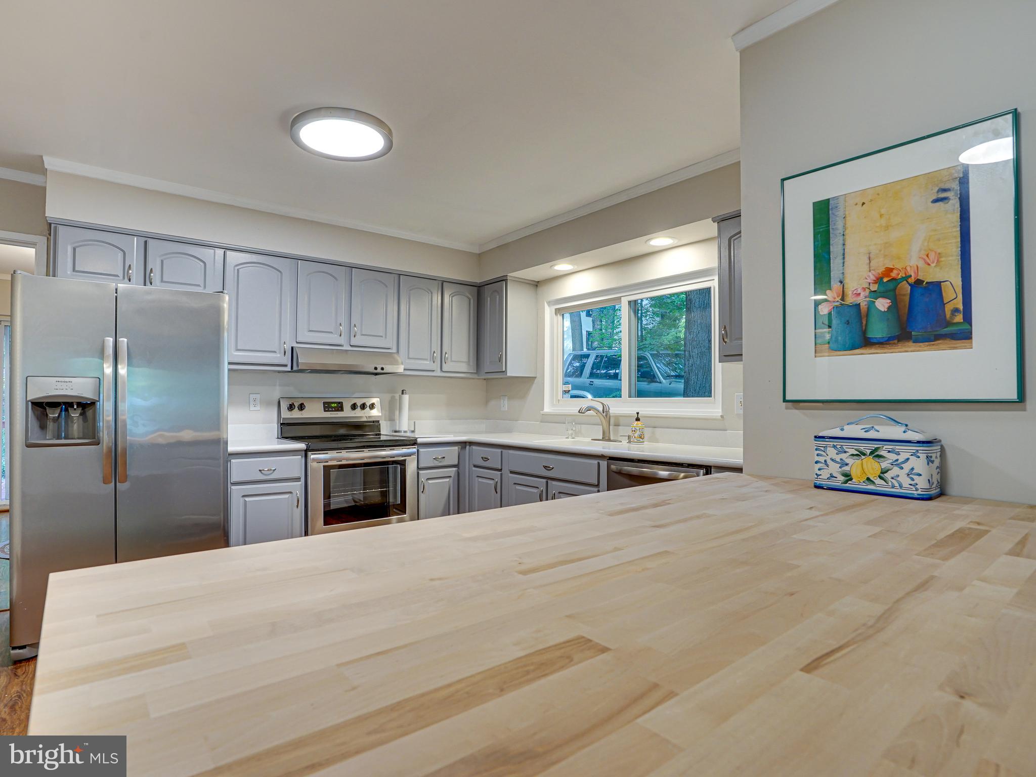1595 Inlet Court Reston, VA 20190 - Photo 41 of 64 Kitchen