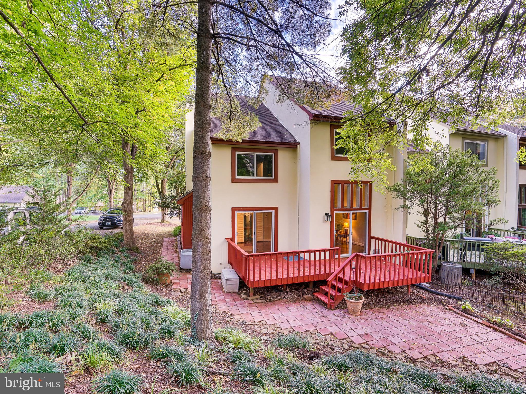 1595 Inlet Court Reston, VA 20190 - Photo 50 of 64 Rear View