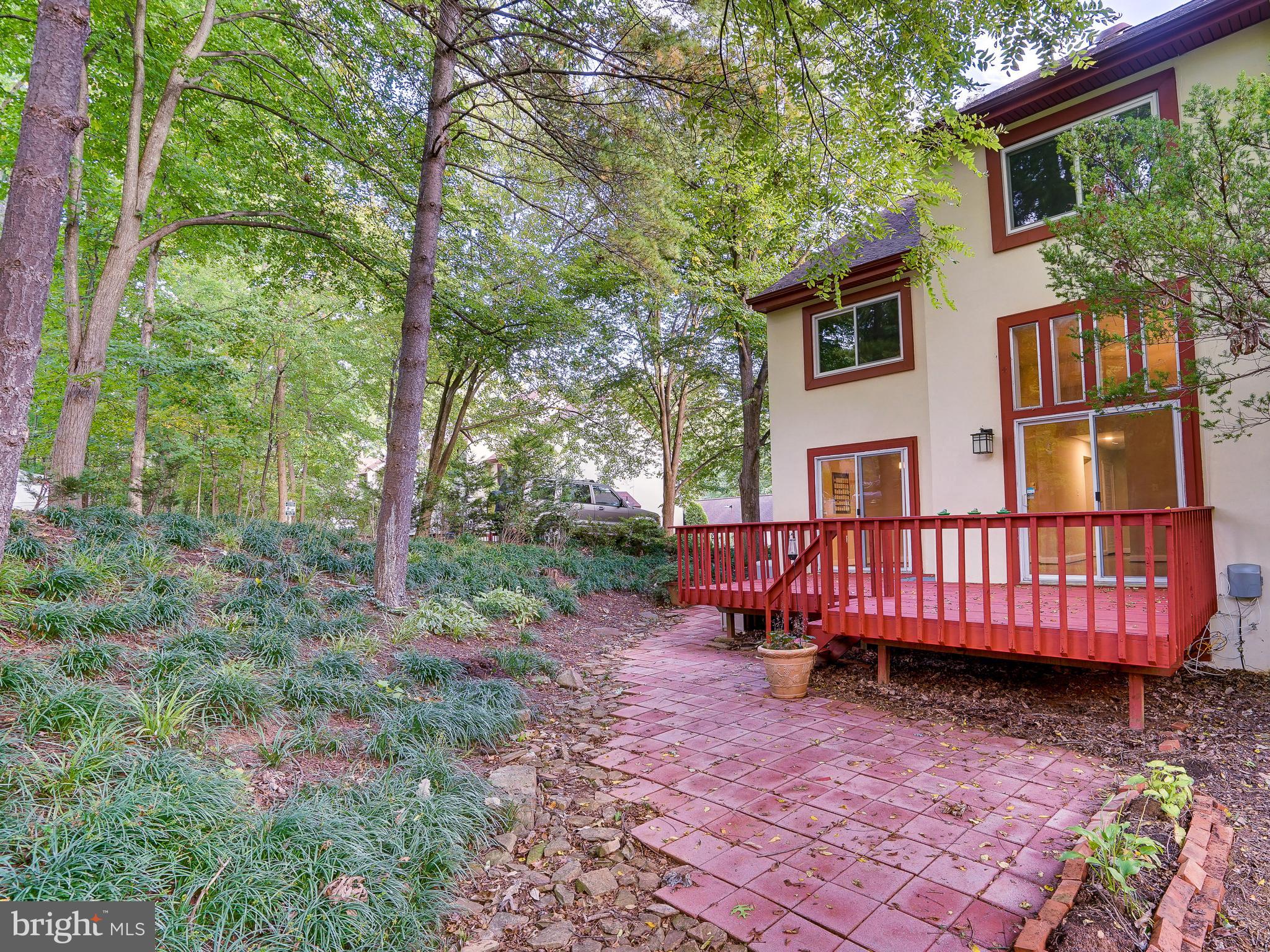 1595 Inlet Court Reston, VA 20190 - Photo 53 of 64 Rear Exterior