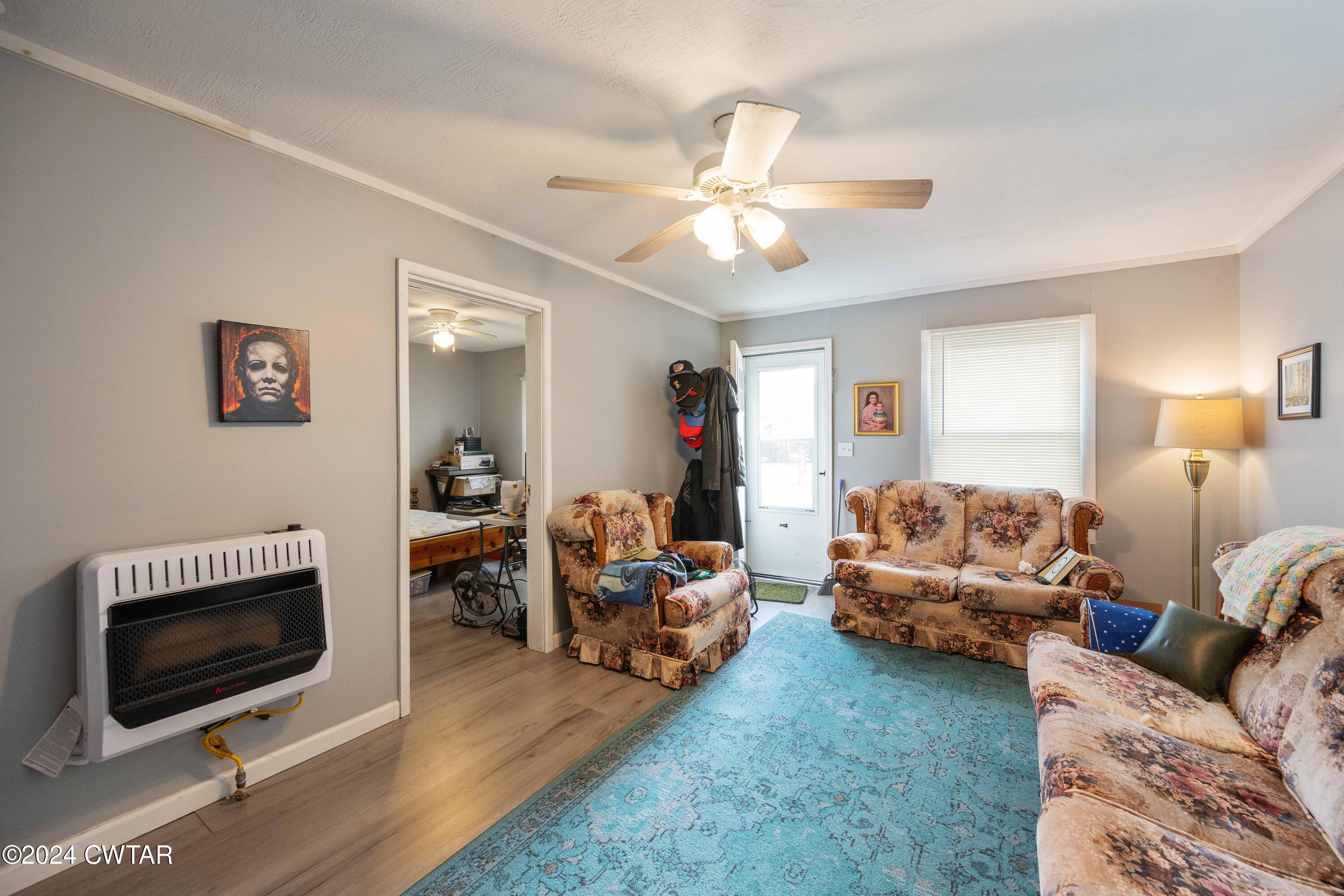 41 East 7th Street Parsons, TN 38363 - Photo 2 of 10 NZ8_5212