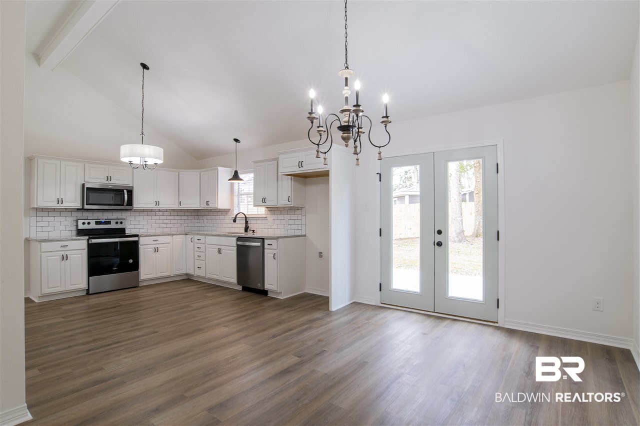 5304 Isabel Way South Mobile, AL 36693 - Photo 4 of 19