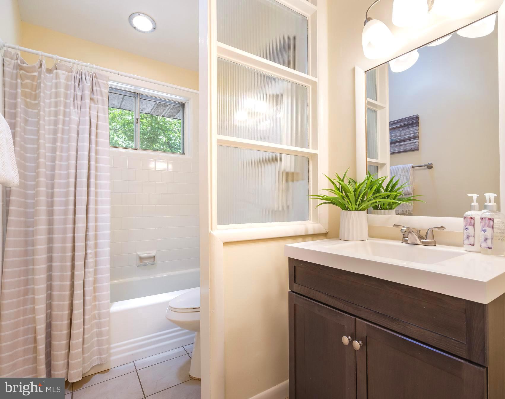 6702 Maxalea Road Baltimore, MD 21239 - Photo 21 of 46