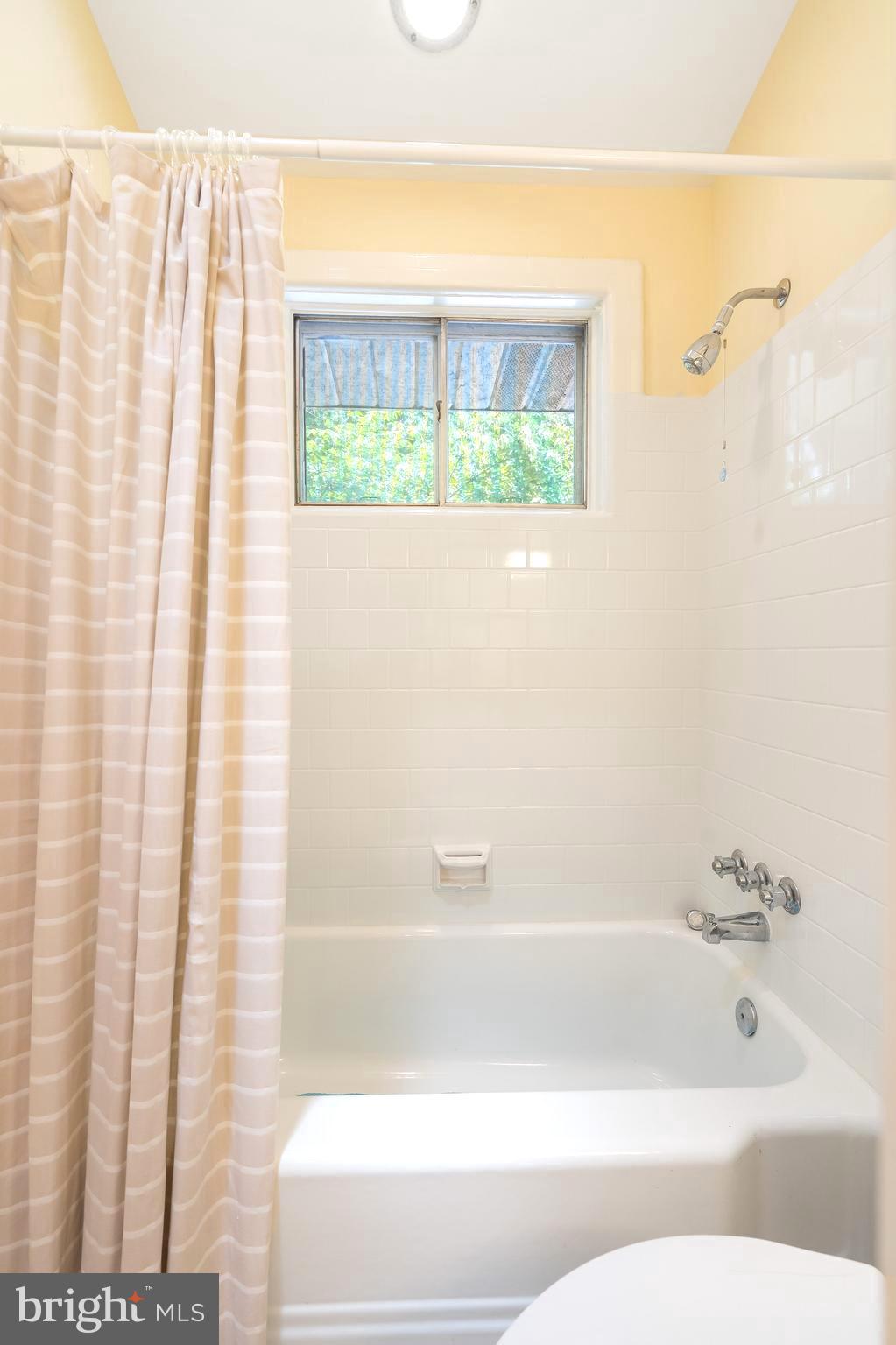 6702 Maxalea Road Baltimore, MD 21239 - Photo 22 of 46