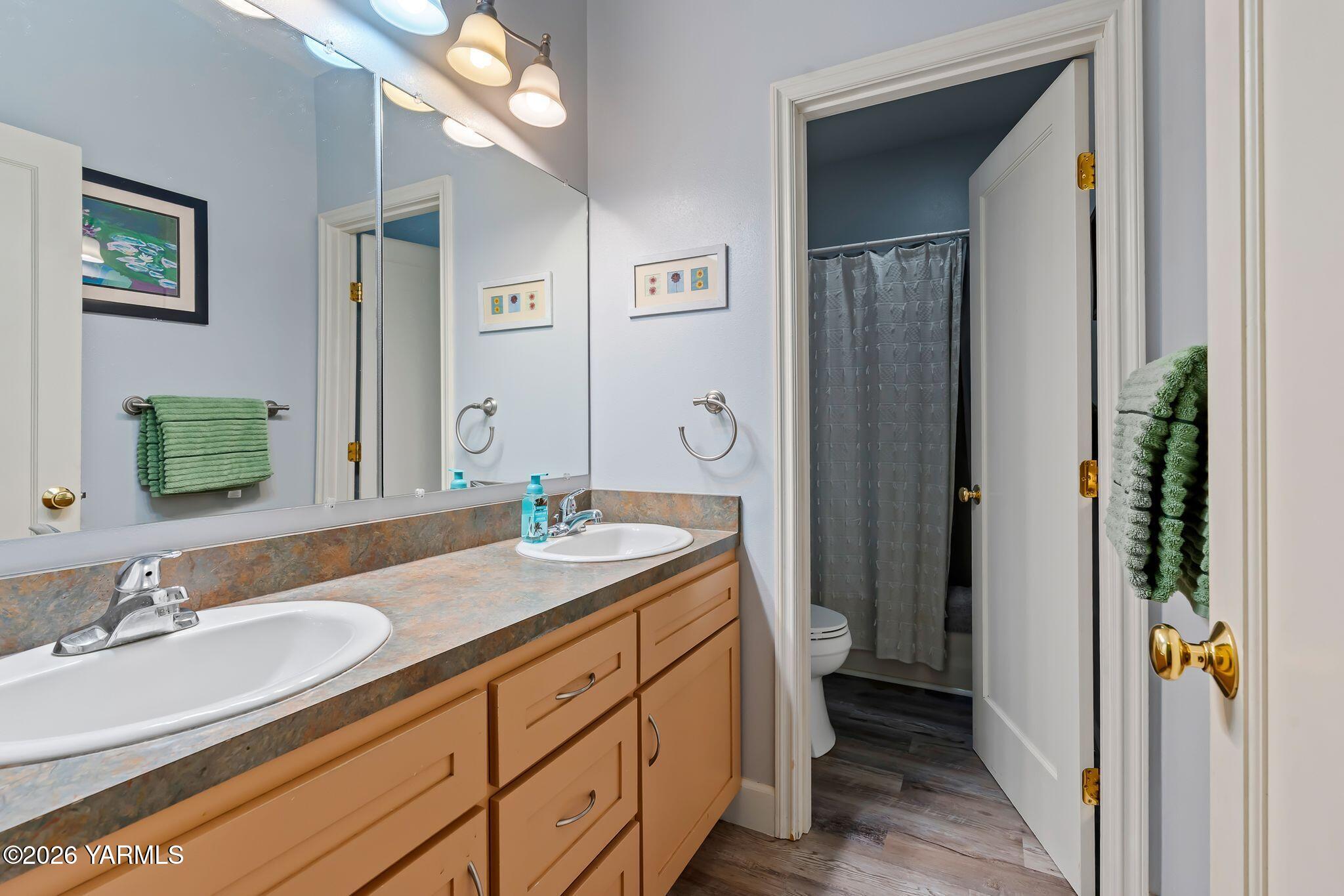 1575 Nile Road Naches, WA 98937 - Photo 22 of 43 Bathroom
