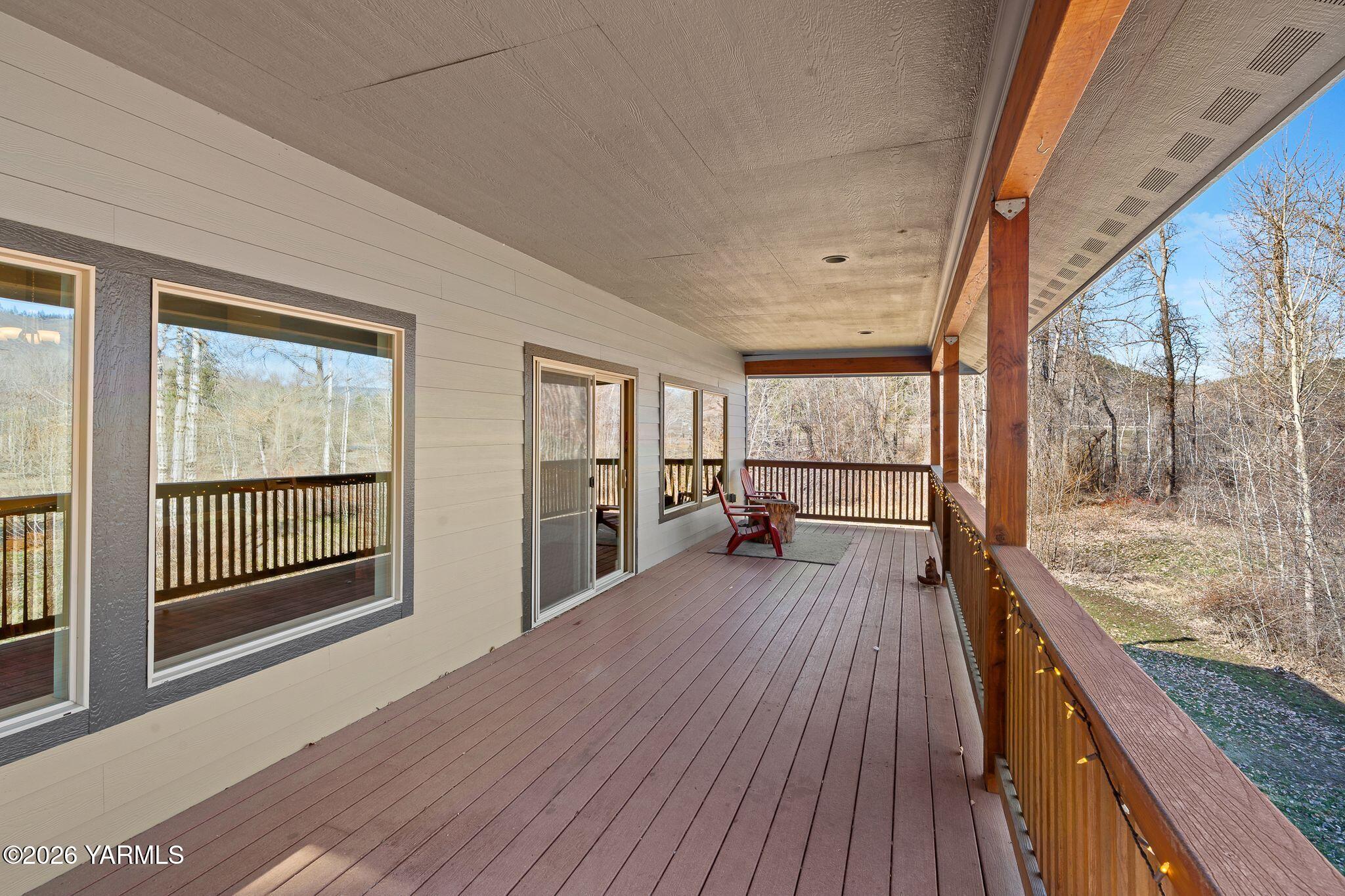 1575 Nile Road Naches, WA 98937 - Photo 27 of 43 Spacious View Deck