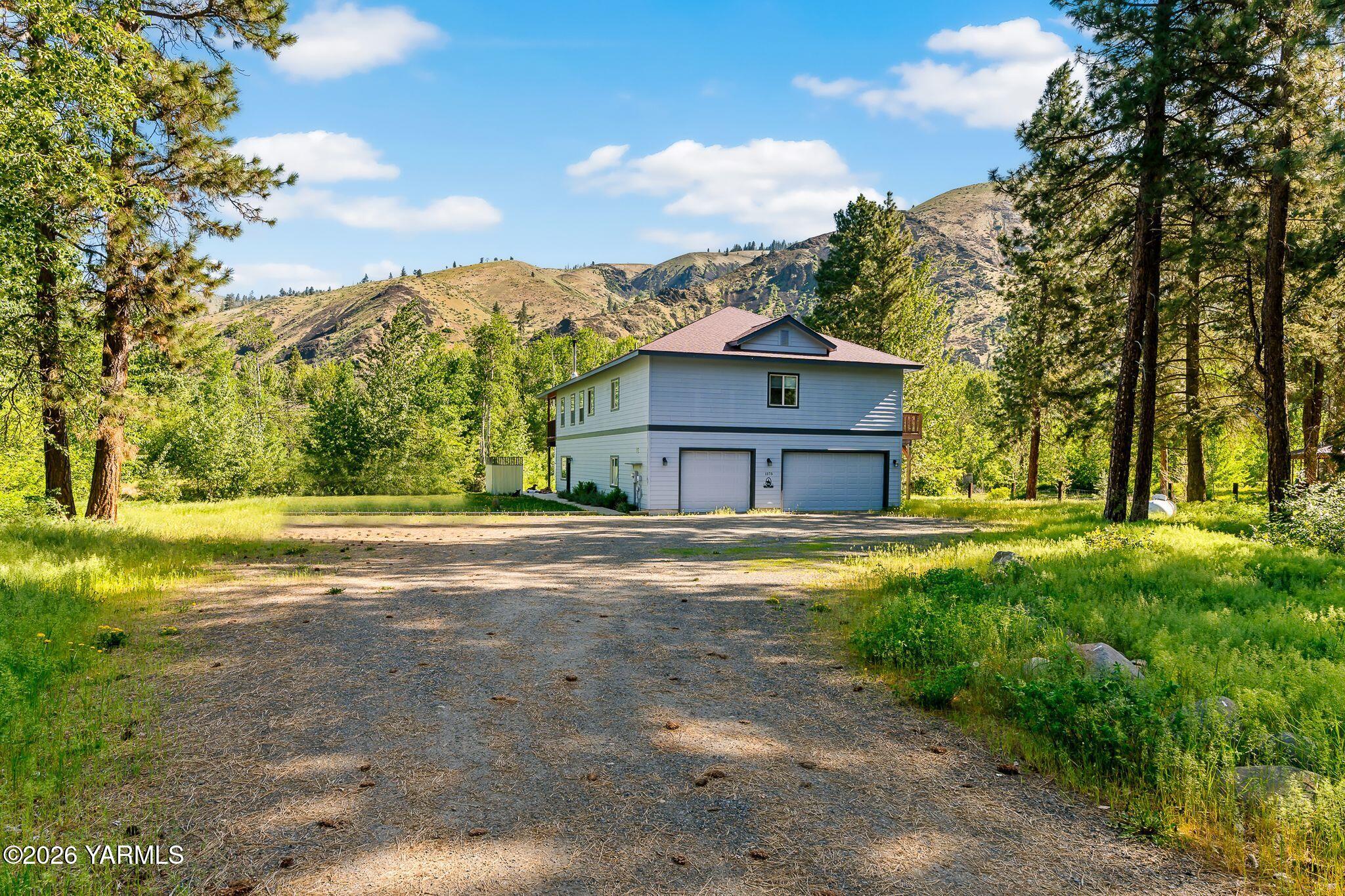 1575 Nile Road Naches, WA 98937 - Photo 4 of 51 Late Spring/Early Summer Exterior