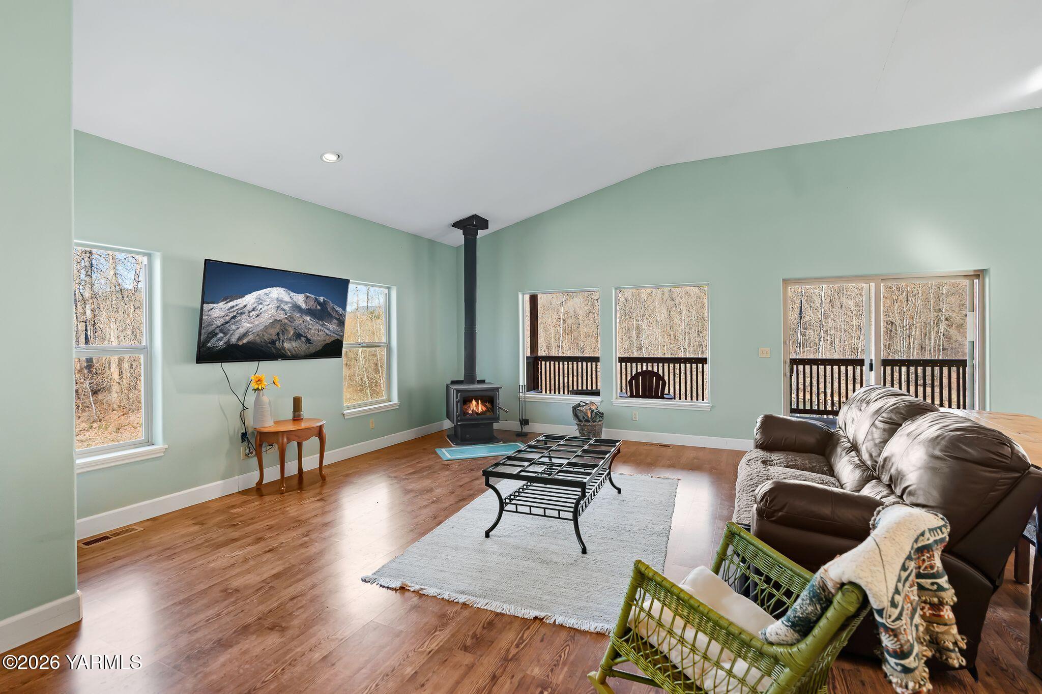 1575 Nile Road Naches, WA 98937 - Photo 9 of 43 Upstairs Living Room