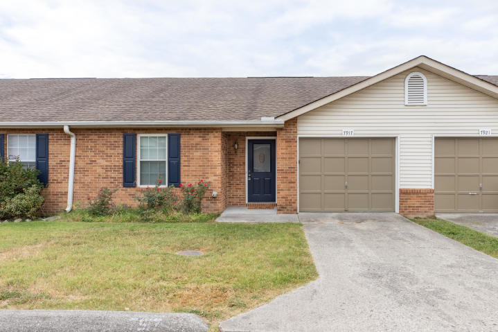 7917 Eldin Way Powell, TN 37849 - Photo 1 of 24 20190924033800221453000000-o