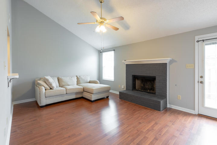 7917 Eldin Way Powell, TN 37849 - Photo 9 of 24 20190924033823907289000000-o