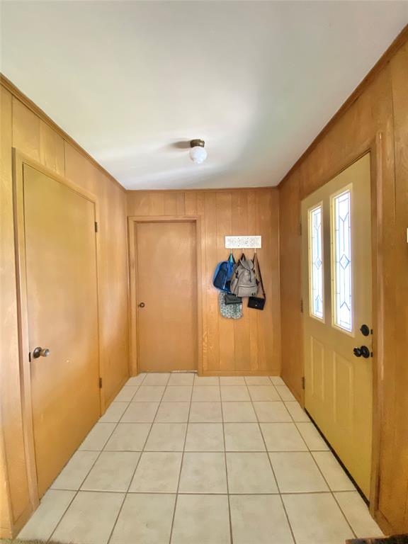 1605 Tolar Cemetery Road Tolar, TX 76476 - Photo 14 of 25 a view of a room with an empty space and a window