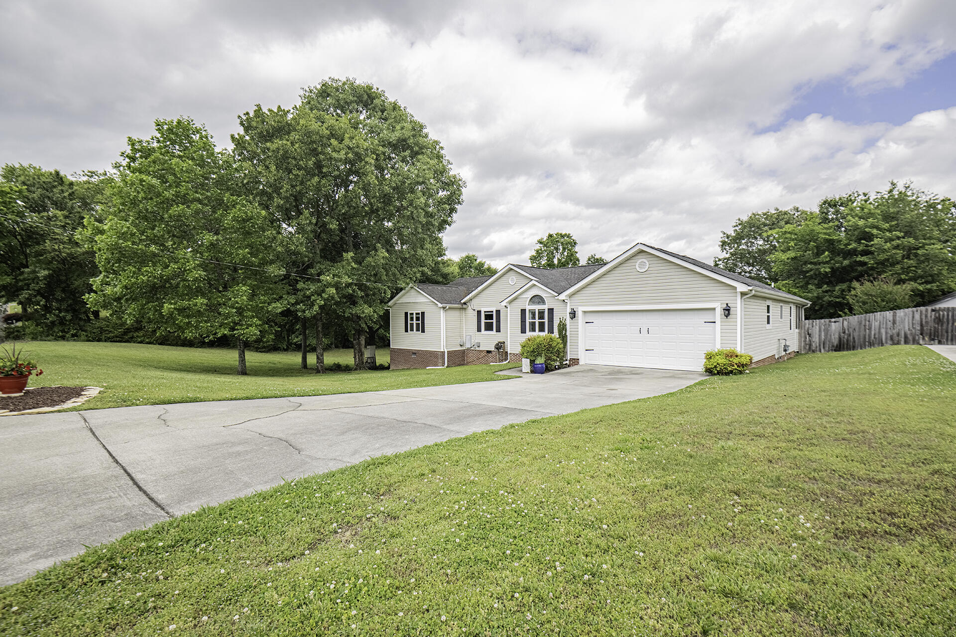282 Misty Ridge Lane Ringgold, GA 30736 - Photo 1 of 49 KHP50