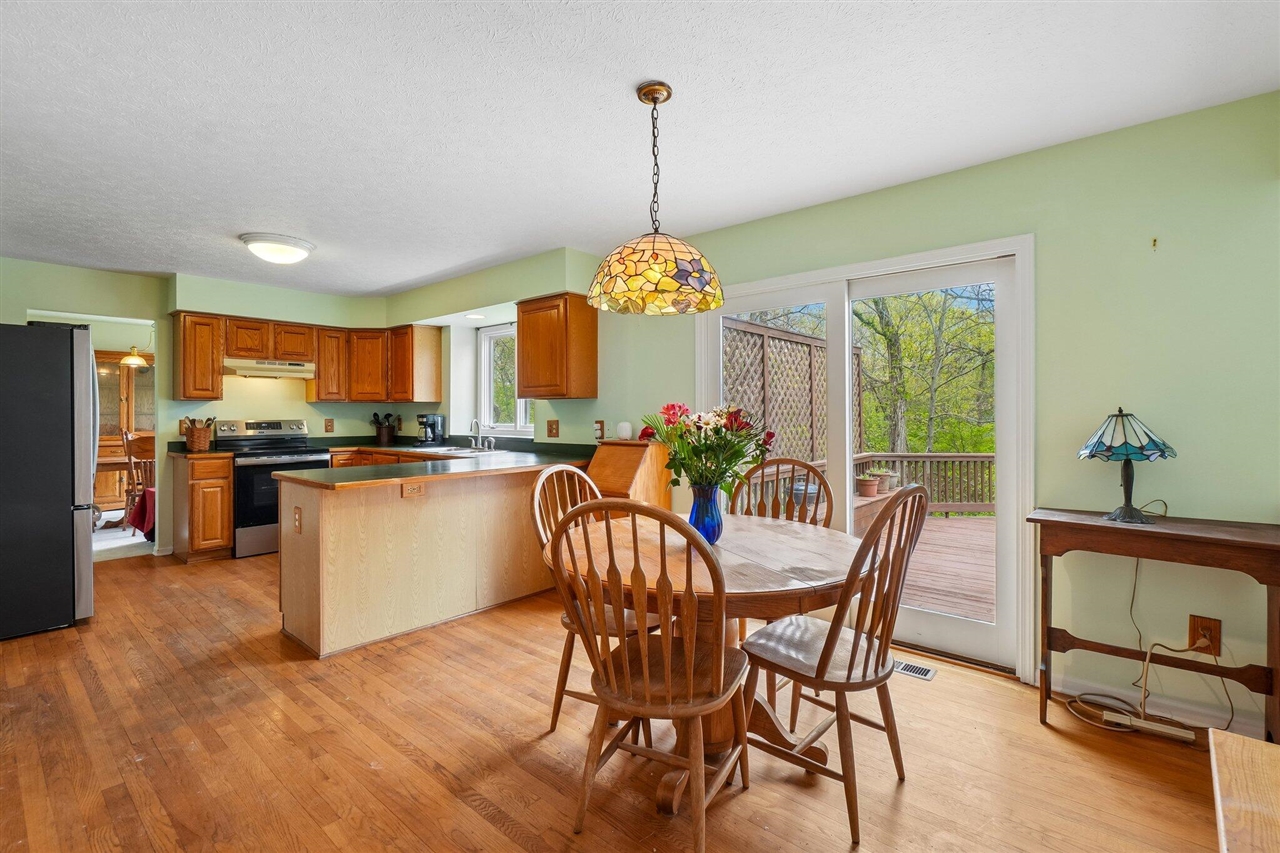 6338 Dalton Ridge Brighton, MI 48116 - Photo 13 of 48