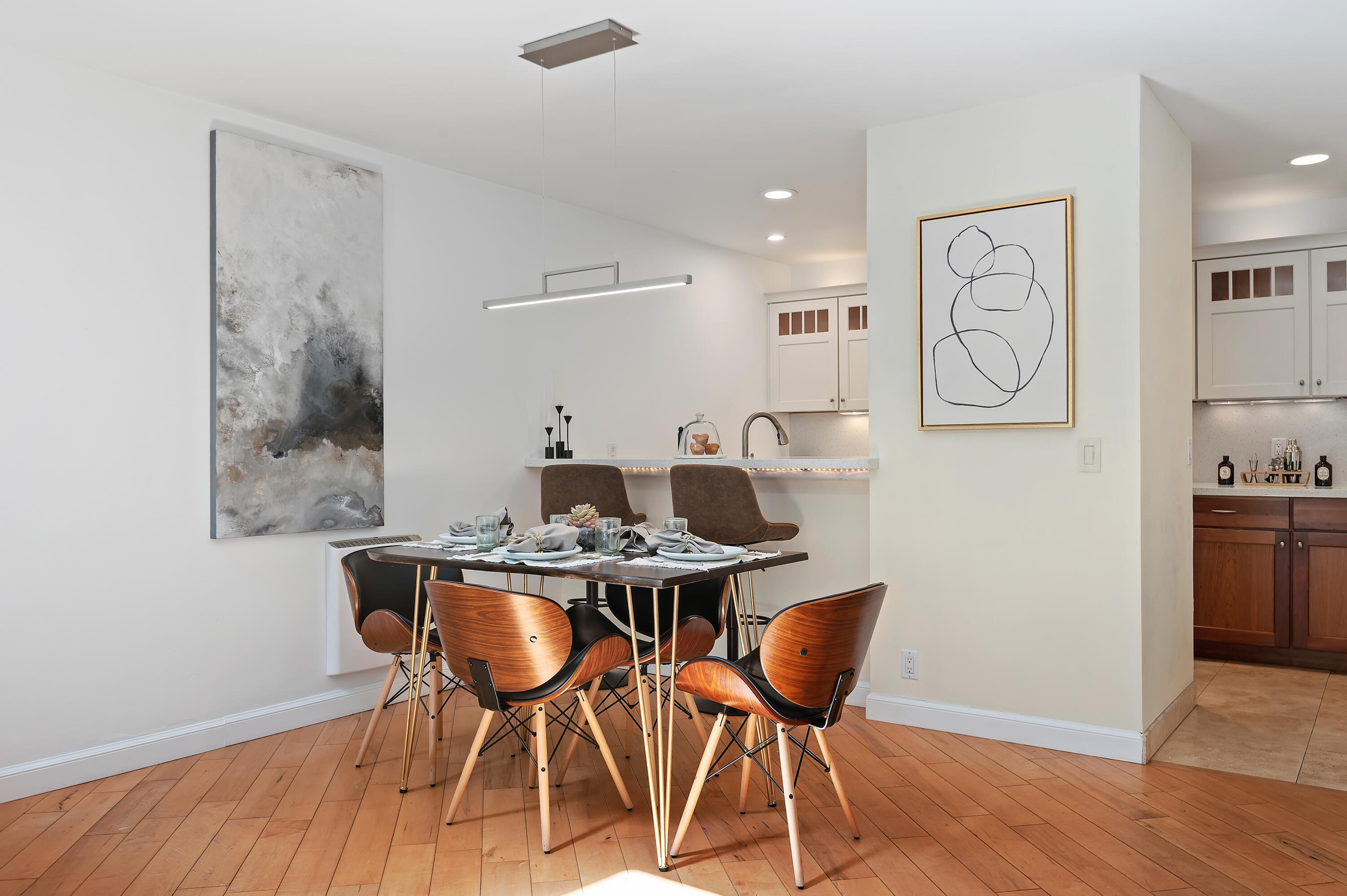 3566 Modoc Road, Unit 33 Santa Barbara, CA 93105 - Photo 6 of 15 07 - Dining