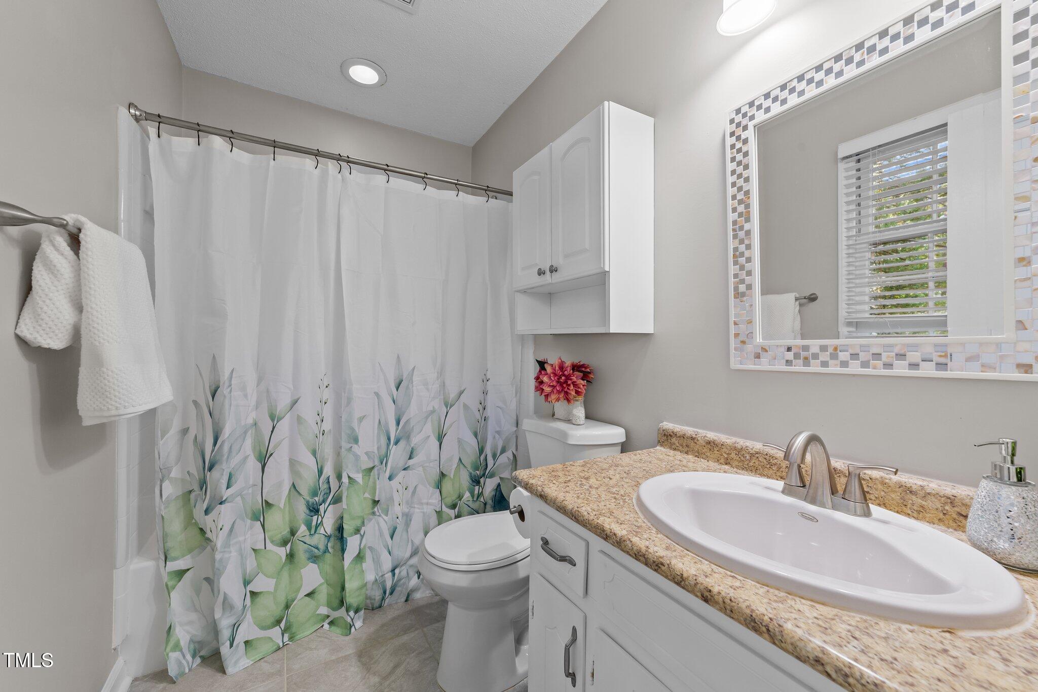 801 Silver Leaf Place Raleigh, NC 27609 - Photo 17 of 36 42-web-or-mls-VB4A5993