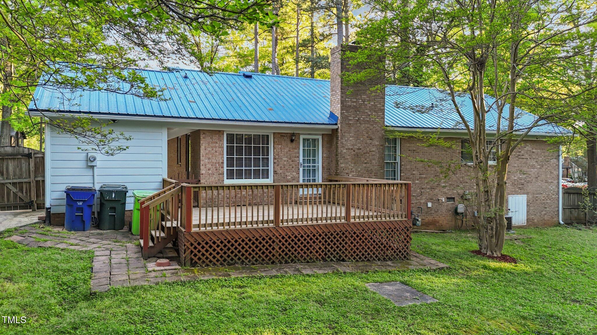 801 Silver Leaf Place Raleigh, NC 27609 - Photo 28 of 36 16-web-or-mls-DJI_20250409185033_0797_D