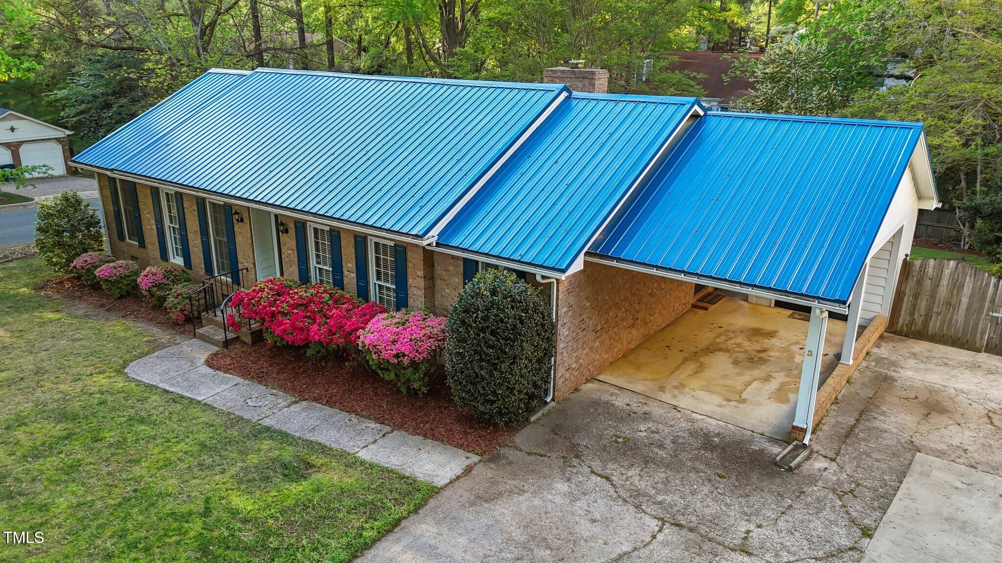 801 Silver Leaf Place Raleigh, NC 27609 - Photo 32 of 36 7-web-or-mls-DJI_20250409184320_0788_D