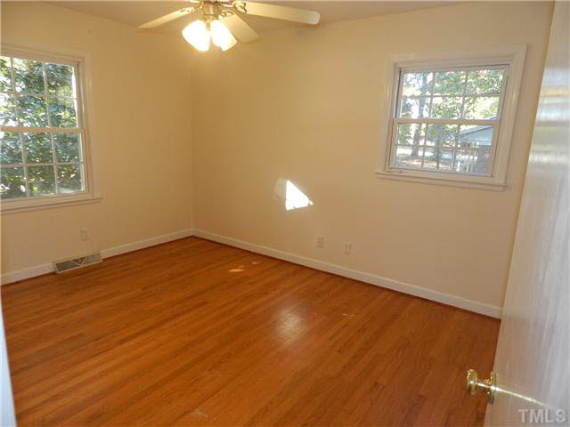 2510 Sparger Road Durham, NC 27705 - Photo 8 of 14 Gallery Image 8