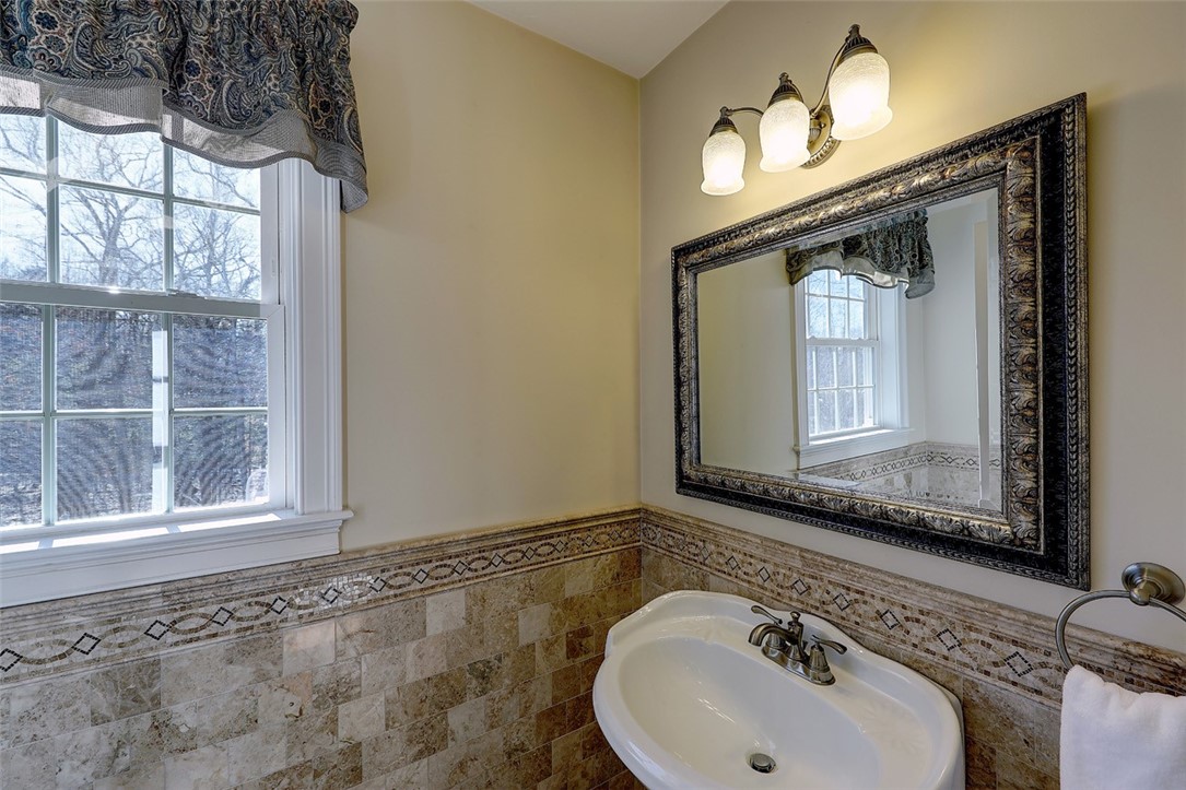 14 Round Farm Road Rehoboth, MA 02769 - Photo 29 of 43 Gallery Image 29