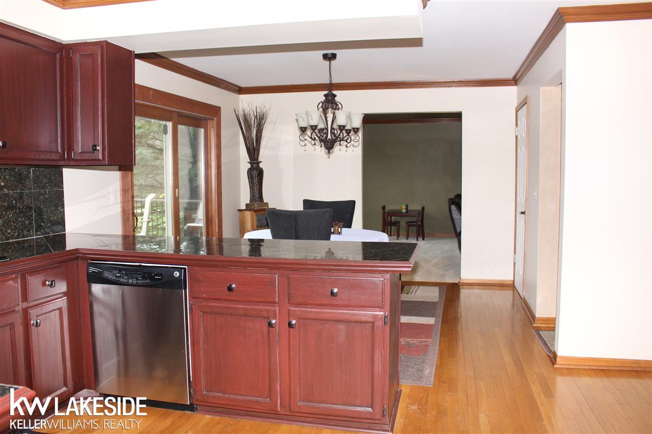 1388 Hathaway Rising Rochester Hills, MI 48306 - Photo 4 of 25