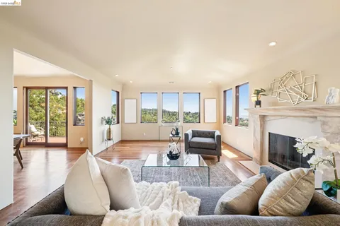 $2,475,000 | 6611 Elverton Drive, Oakland, CA 94611