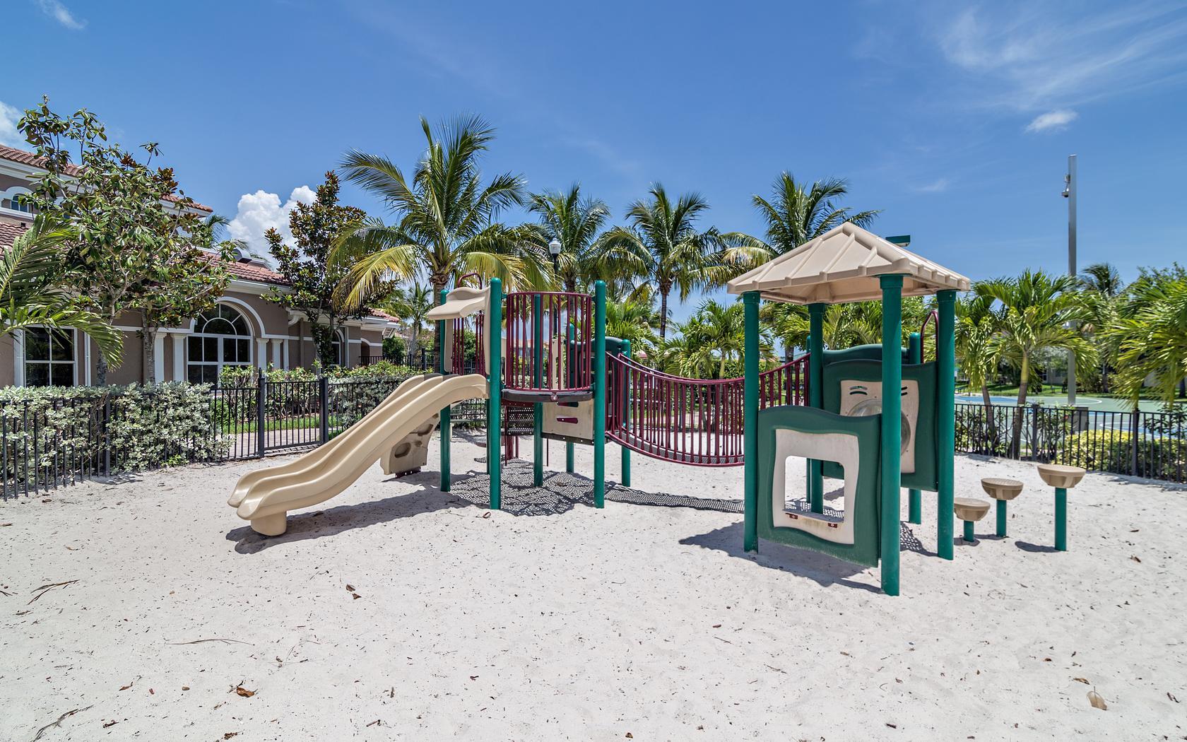 3099 Laurel Ridge Circle Riviera Beach, FL 33404 - Photo 16 of 17 16