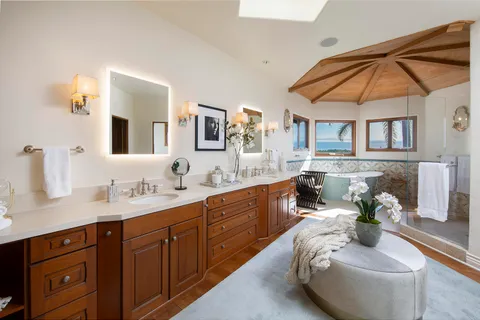 $9,975,000 | 2220 Bella Vista Drive, Montecito, CA 93108