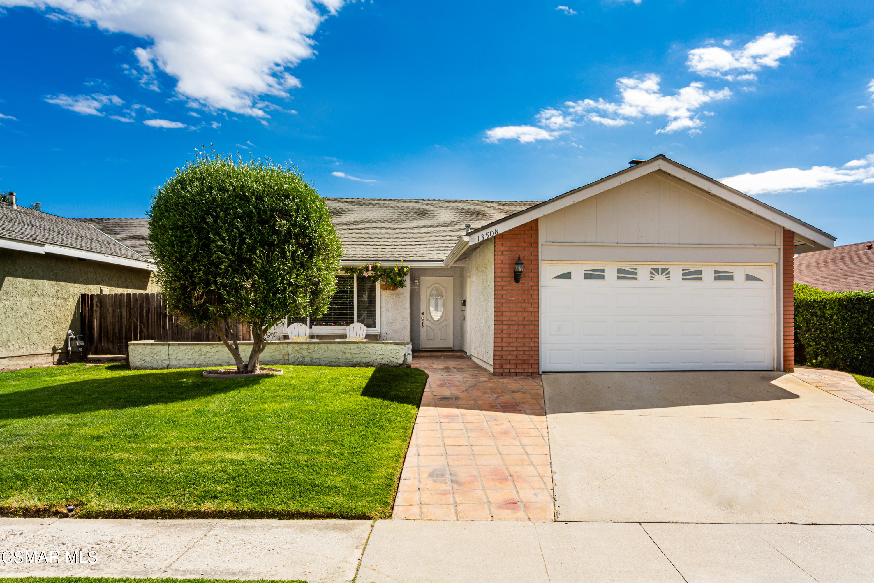 13508 Laurelhurst Road Moorpark, CA 93021 - Photo 1 of 34 Laurelhurst1
