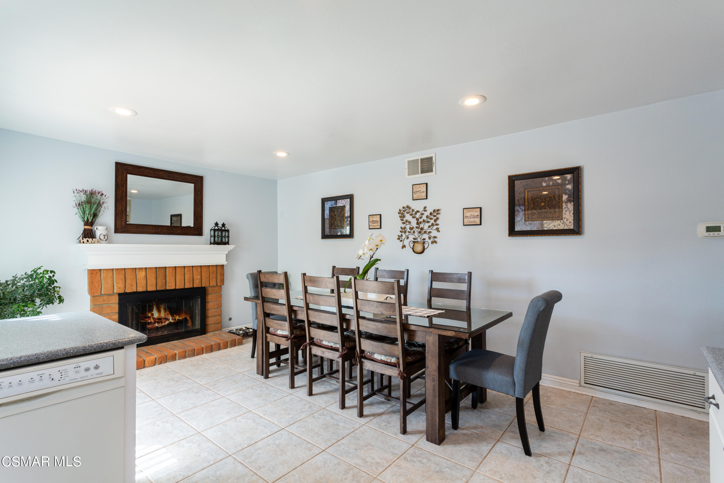 13508 Laurelhurst Road Moorpark, CA 93021 - Photo 11 of 34 Laurelhurst11