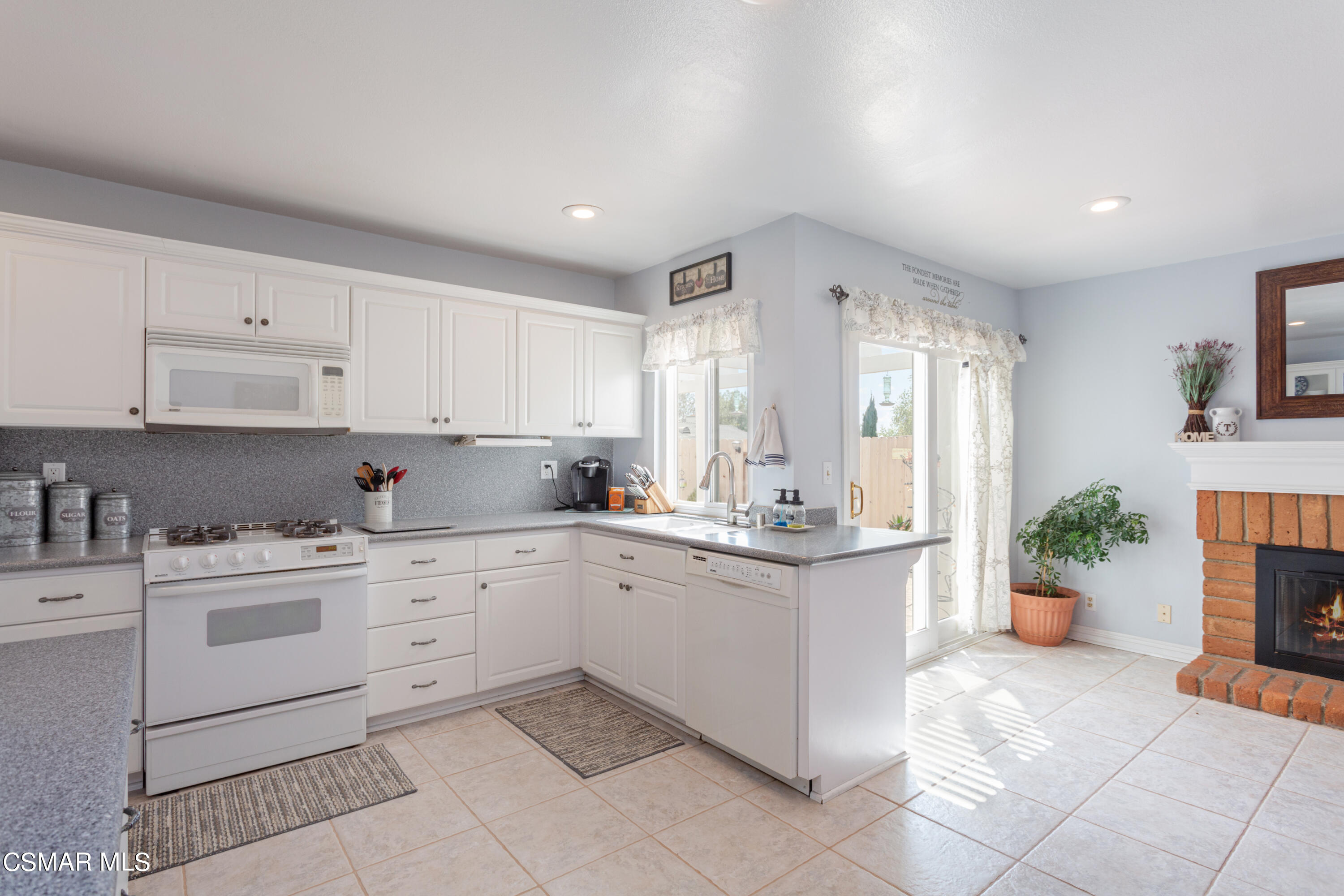 13508 Laurelhurst Road Moorpark, CA 93021 - Photo 13 of 34 Laurelhurst13