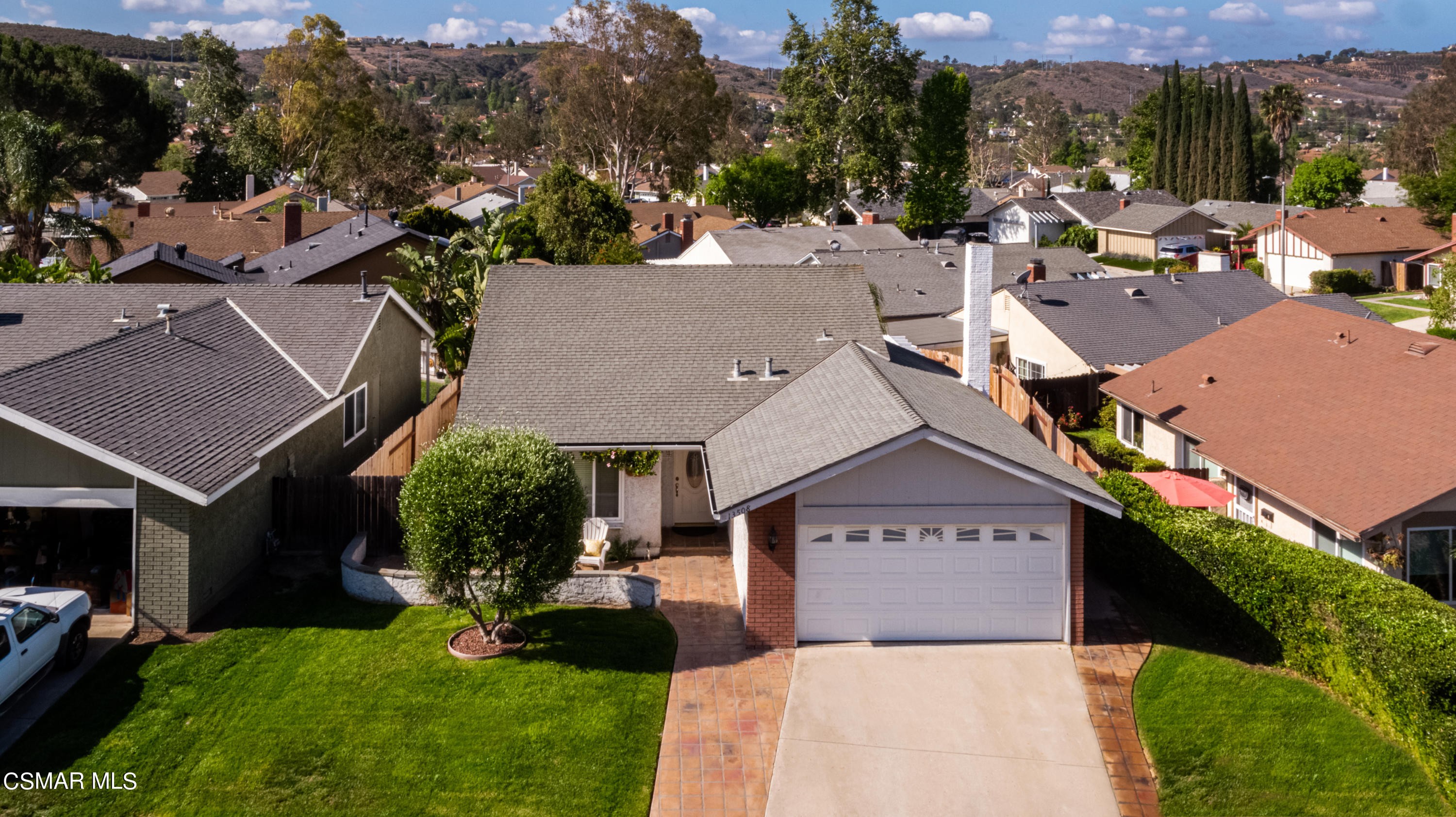 13508 Laurelhurst Road Moorpark, CA 93021 - Photo 3 of 34 Laurelhurst3