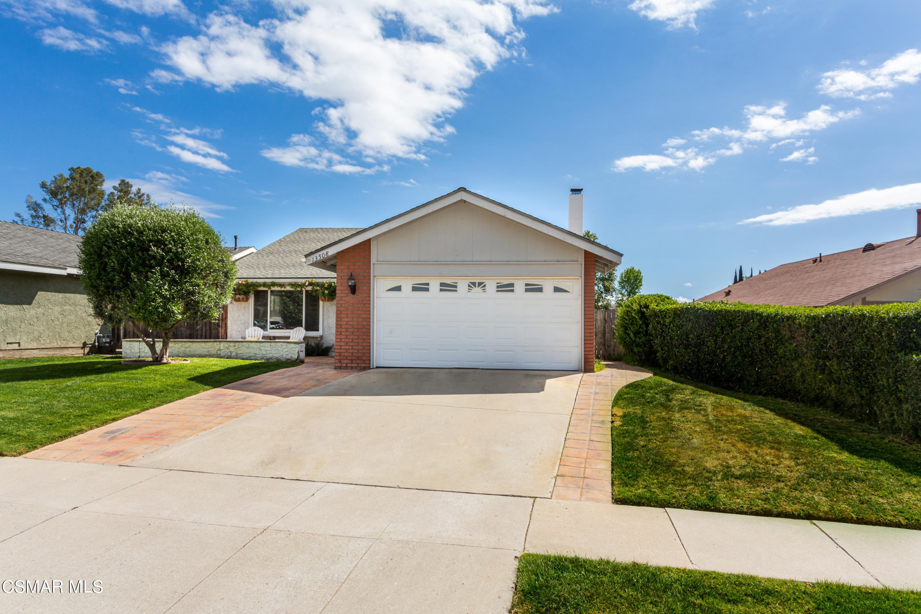 13508 Laurelhurst Road Moorpark, CA 93021 - Photo 4 of 34 Laurelhurst4