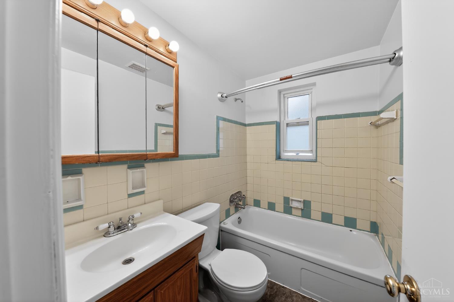2505 Rack Court Cincinnati, OH 45239 - Photo 26 of 31