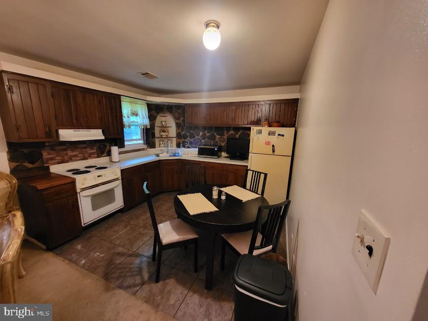 7901 Ashdale Road Capitol Heights, MD 20743 - Photo 3 of 9 Gallery Image 3